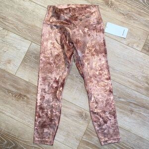 NWT Limited Edition Lululemon 25” Align Shine Size 8